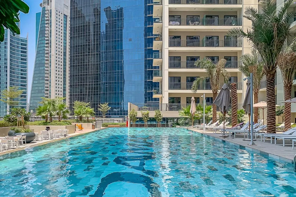 Frank Porter - Zada Tower Dubai 0*,